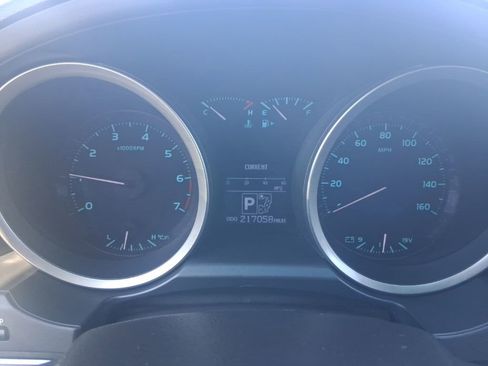 Used 2008 Toyota Land Cruiser Base image 27