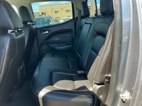 Used 2022 Chevrolet Colorado LT w/ Luxury Package image 10