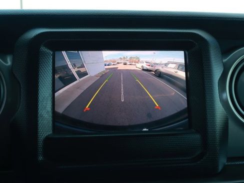 Used 2023 Jeep Wrangler Sport image 17