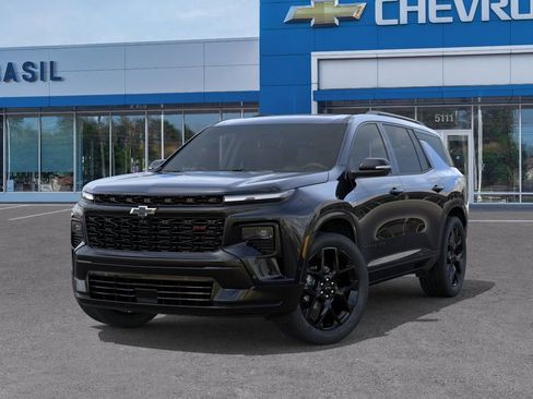 New 2026 Chevrolet Traverse RS w/ LPO, Floor Liner Package AWD/4WD image 6