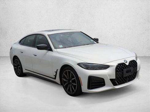 Used 2023 BMW 430i Gran Coupe xDrive w/ M Sport Package AWD/4WD image 3