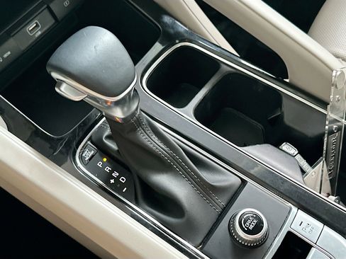 Used 2020 Kia Telluride S FWD image 16