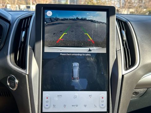 Used 2022 Ford Edge SEL w/ Convenience Package image 22