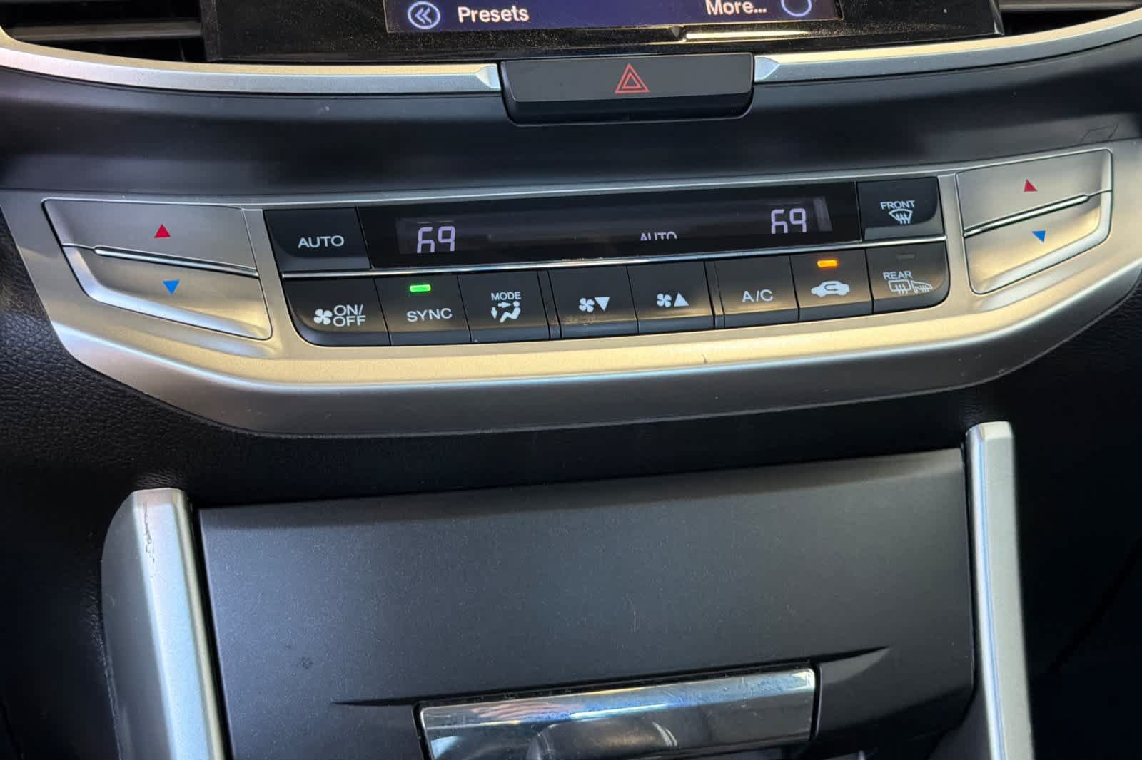 Used 2015 Honda Accord EX-L image 21