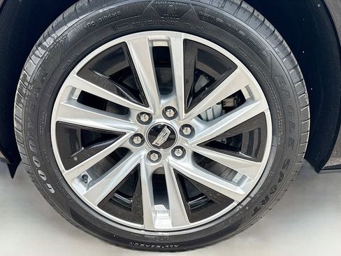 New 2026 Cadillac Vistiq Luxury image 34