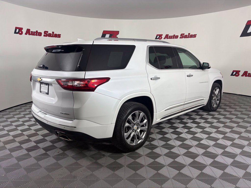 Used 2019 Chevrolet Traverse Premier w/ Driver Confidence II Package FWD image 6