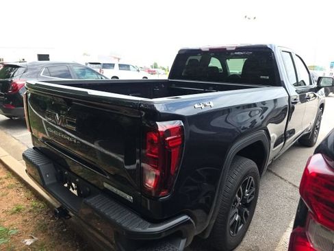 Used 2025 GMC Sierra 1500 Elevation AWD/4WD image 5