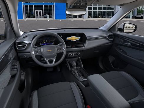 New 2026 Chevrolet TrailBlazer LT w/ Convenience Package FWD image 36