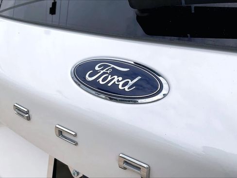 Used 2022 Ford Escape SE w/ Convenience Package image 28