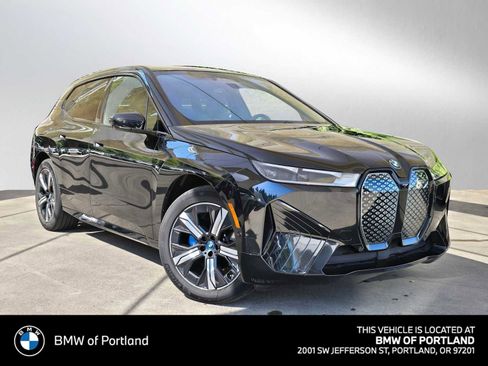 Used 2023 BMW iX xDrive50 w/ Sport Package AWD/4WD image 1