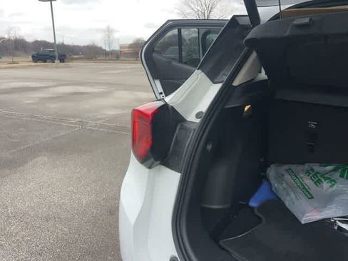 Used 2025 Buick Encore GX Sport Touring w/ Advanced Technology Package image 10