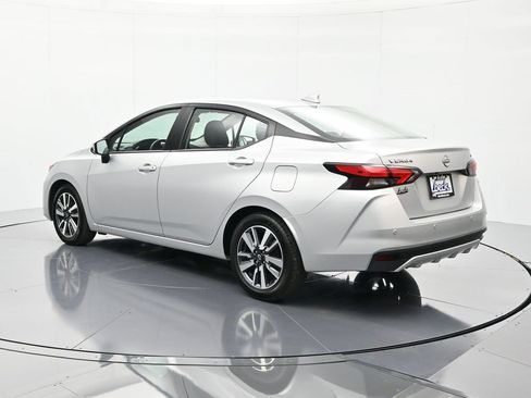 Used 2023 Nissan Versa SV image 7