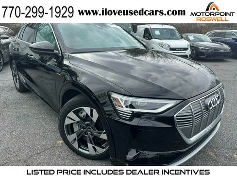 Used 2022 Audi e-tron Premium image 1