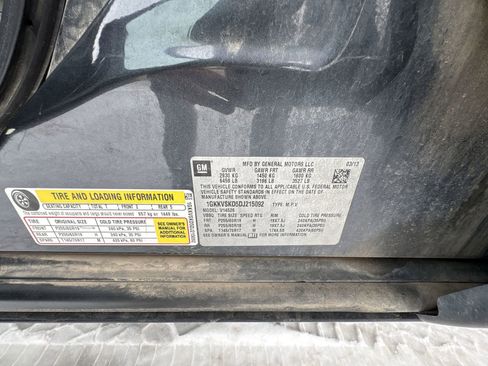 Used 2013 GMC Acadia SLT image 32