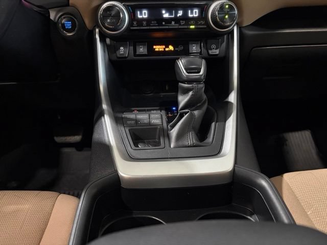 Used 2020 Toyota RAV4 XLE w/ Convenience Package AWD/4WD image 20