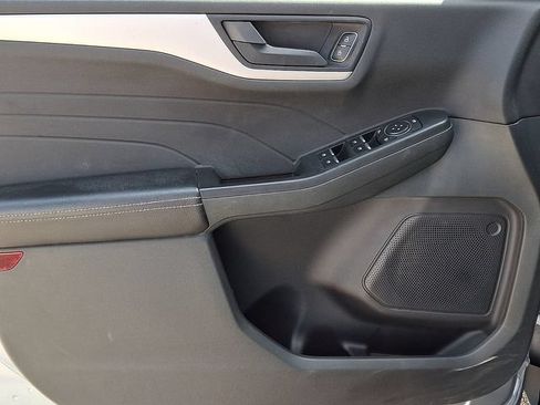 Used 2022 Ford Escape SE AWD/4WD image 14