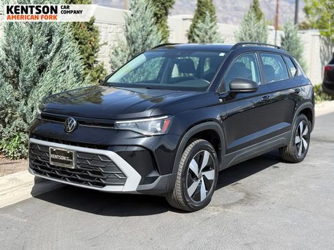 Used 2025 Volkswagen Taos S AWD/4WD image 3