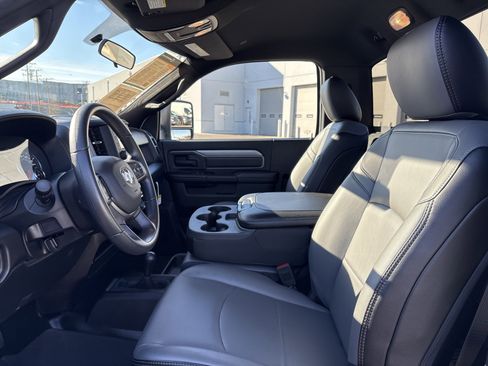 Used 2024 RAM 2500 Tradesman w/ Protection Group image 18