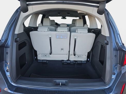 New 2026 Honda Odyssey Touring image 13