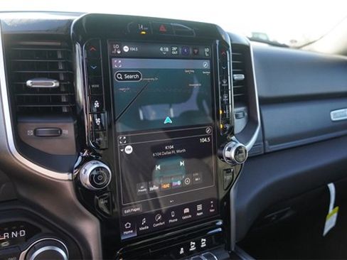 New 2026 RAM 1500 4x4 Crew Cab image 21