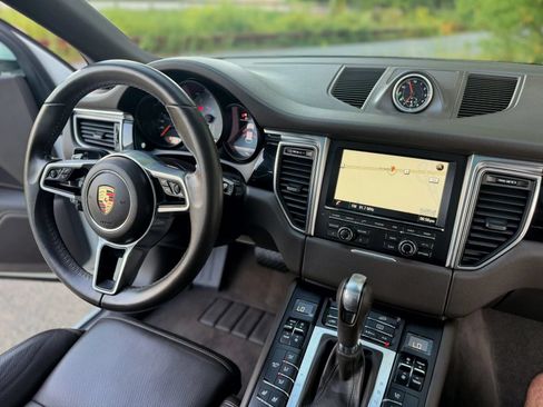 Used 2016 Porsche Macan S AWD/4WD image 30