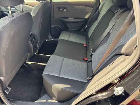 Used 2023 Nissan Rogue SV image 20