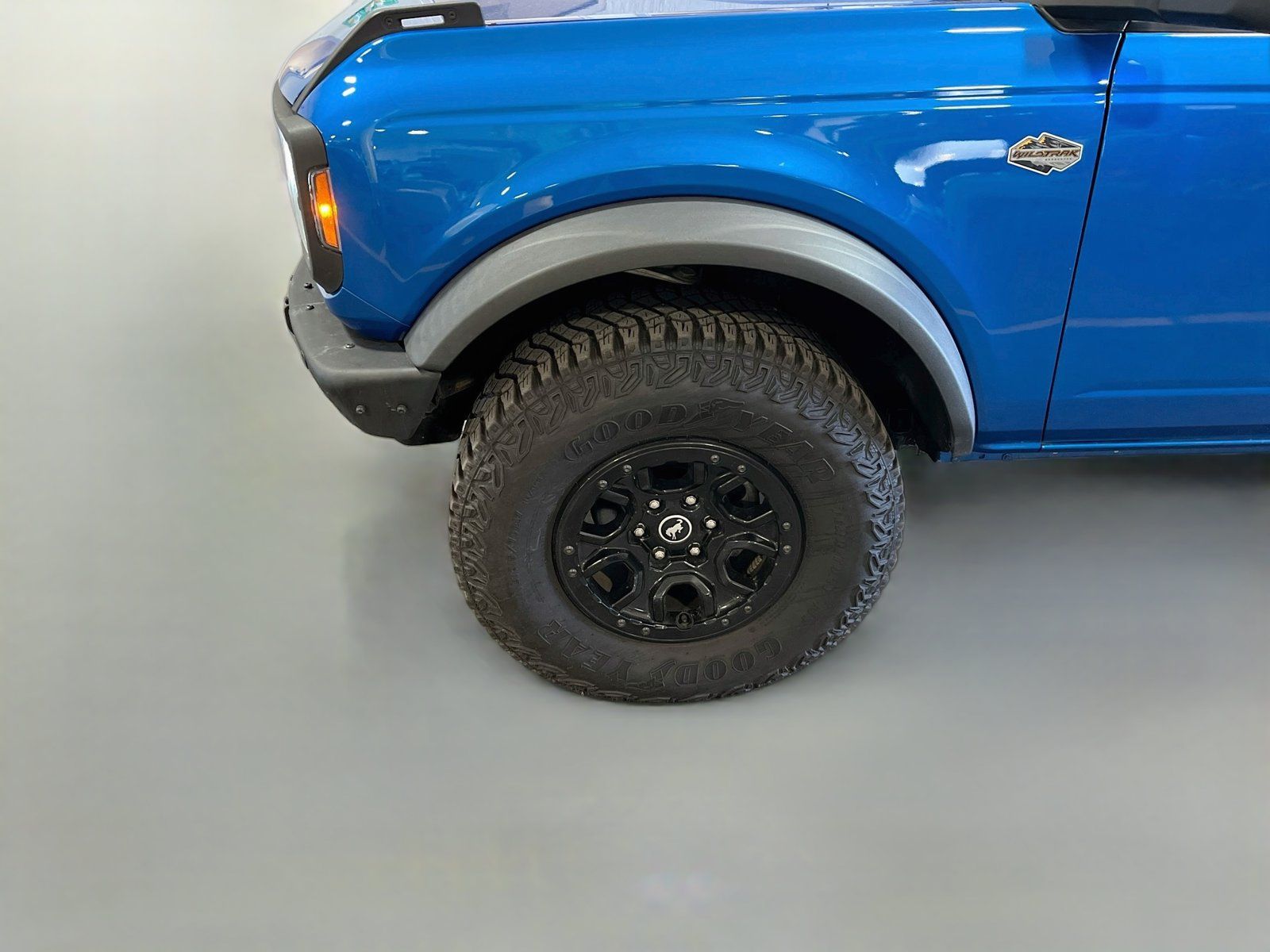 Used 2023 Ford Bronco Wildtrak AWD/4WD image 35