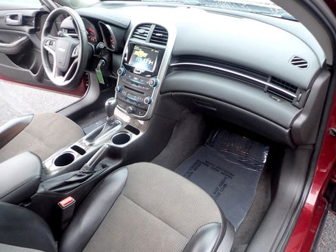 Used 2015 Chevrolet Malibu LT w/ Power Convenience Package image 13