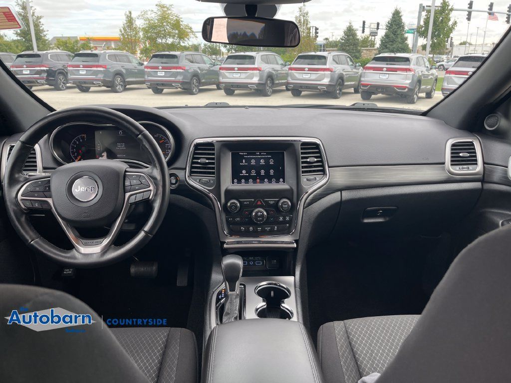 Used 2021 Jeep Grand Cherokee Laredo AWD/4WD image 23