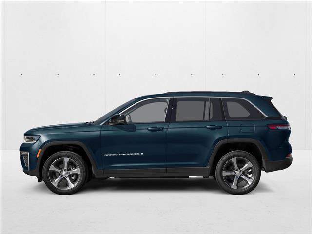 New 2027 Jeep Grand Cherokee Limited AWD/4WD image 3