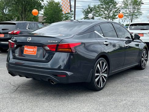 Used 2019 Nissan Altima 2.5 Platinum FWD image 8