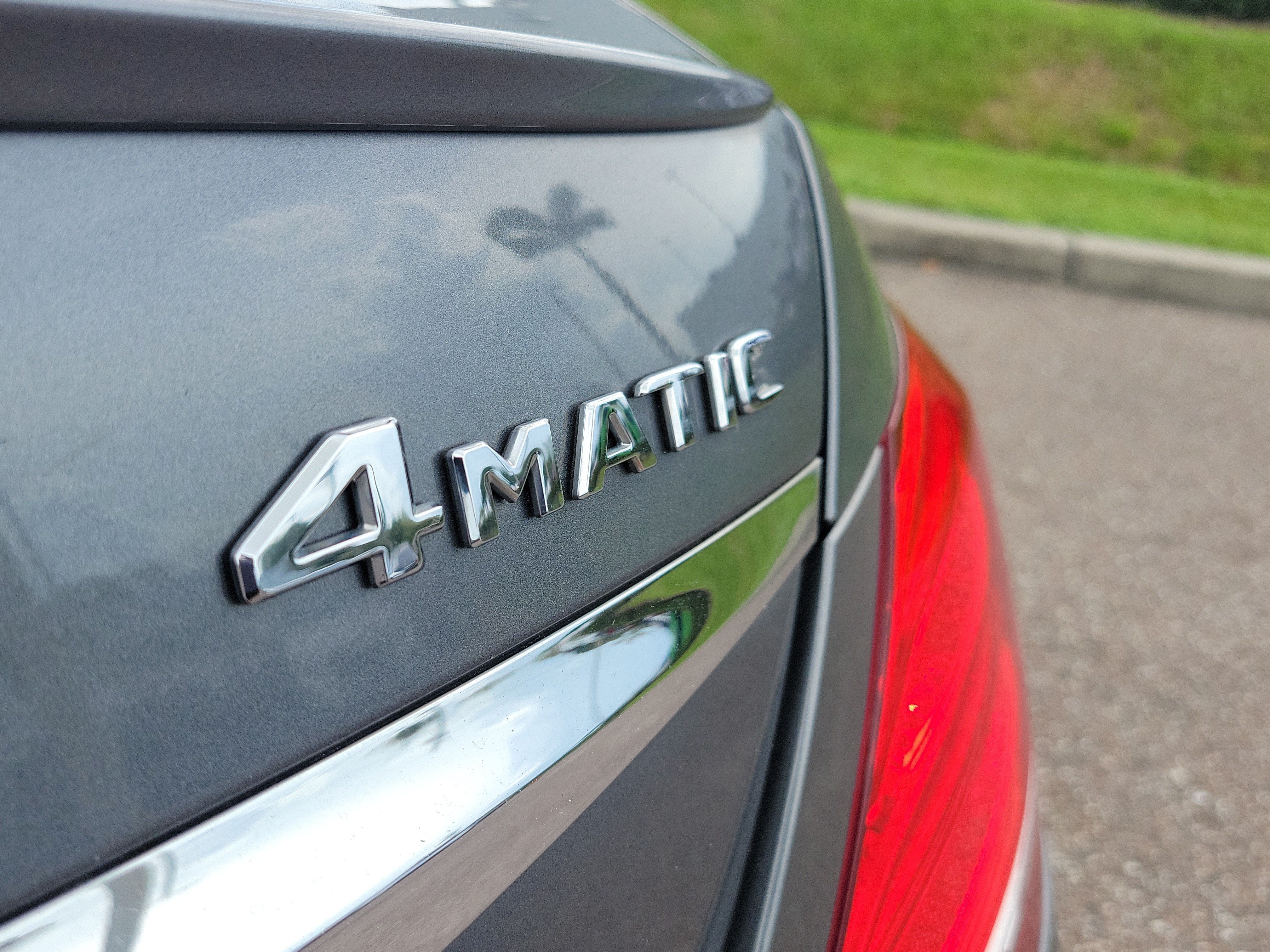 Used 2020 Mercedes-Benz E 350 4MATIC Sedan image 9