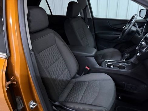 Used 2018 Chevrolet Equinox LT w/ Sun & Infotainment Package FWD image 25