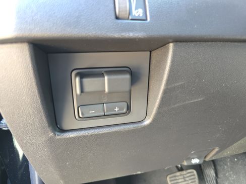 New 2026 GMC Canyon AT4X image 18