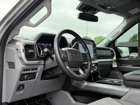Used 2022 Ford F150 XLT w/ Equipment Group 302A High AWD/4WD image 15