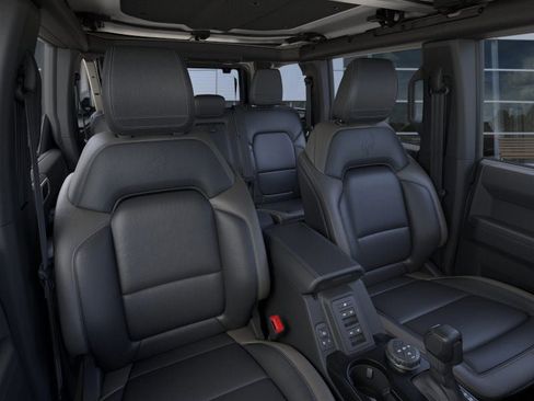 New 2026 Ford Bronco Outer Banks image 10