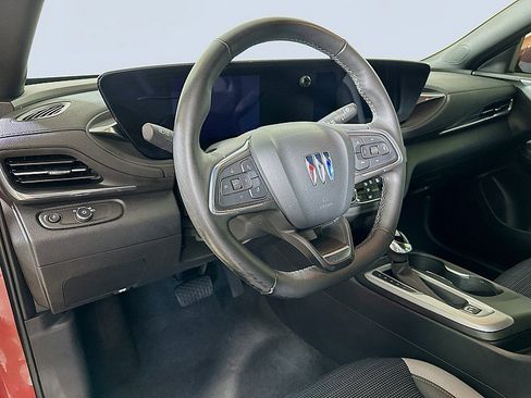 Used 2024 Buick Envista Preferred w/ Convenience I Package FWD image 17