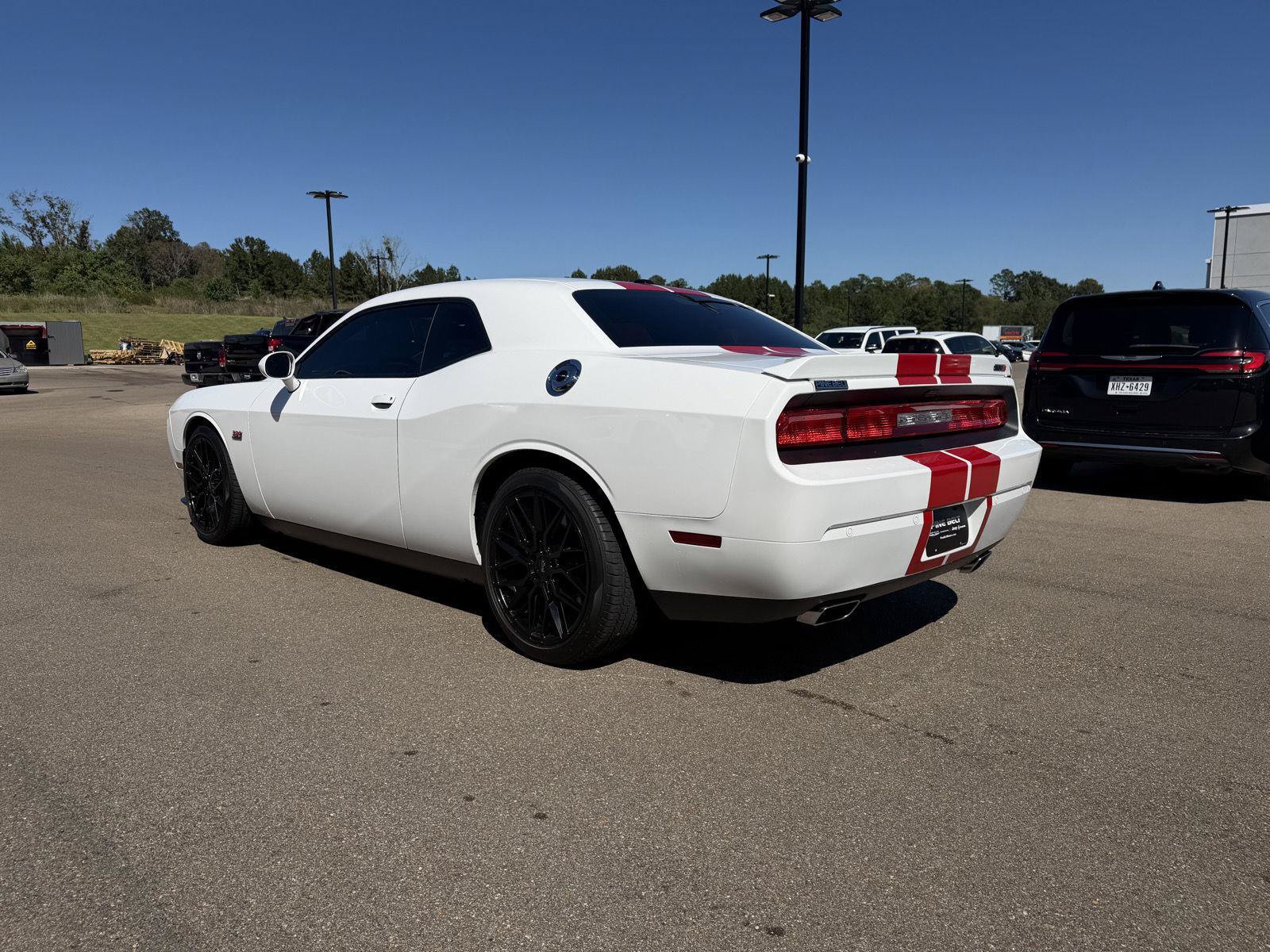 Used 2013 Dodge Challenger SRT8 w/ Harman Kardon Audio Group RWD image 4