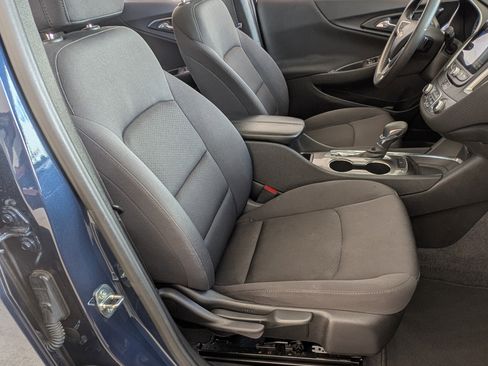 Used 2022 Chevrolet Malibu LT FWD image 21
