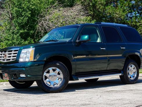 Used 2003 Cadillac Escalade AWD image 1