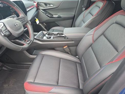 New 2026 Chevrolet Equinox RS w/ LPO, Floor Liner Package FWD image 26