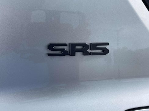 Used 2025 Toyota 4Runner SR5 AWD/4WD image 8
