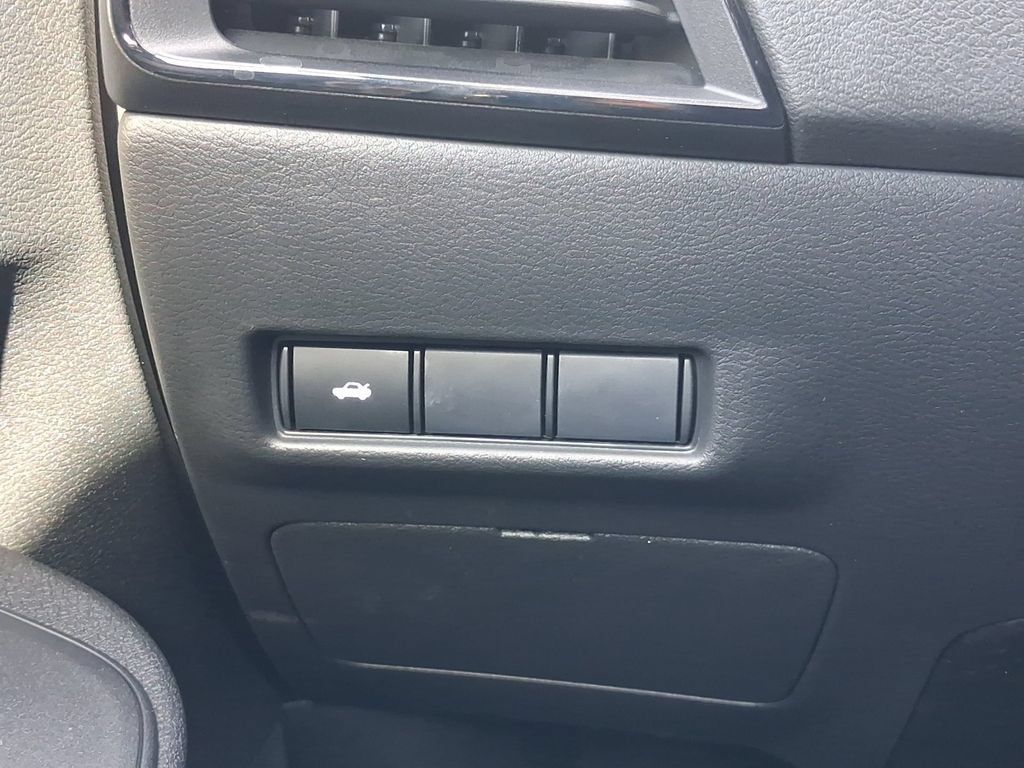 New 2027 Nissan Sentra SV FWD image 26
