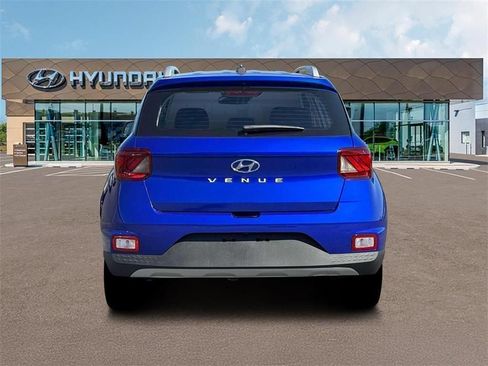 New 2026 Hyundai Venue SEL FWD image 6