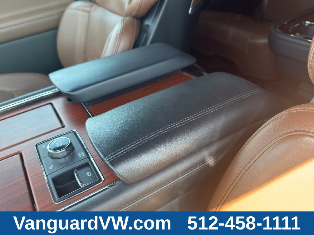 Used 2024 Lincoln Navigator L Reserve AWD/4WD image 16
