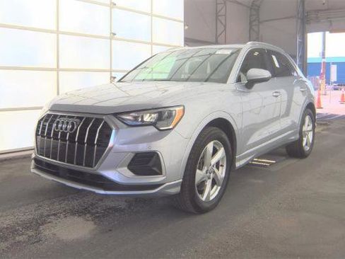 Used 2020 Audi Q3 2.0T Premium w/ Convenience Package AWD/4WD image 1