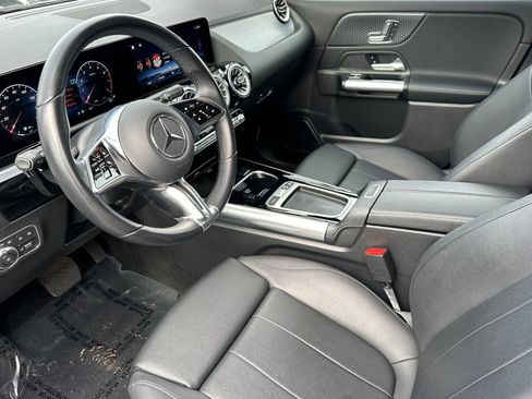 Certified 2025 Mercedes-Benz GLA 250 image 10