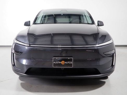 Used 2026 Tesla Model Y Long Range RWD image 58