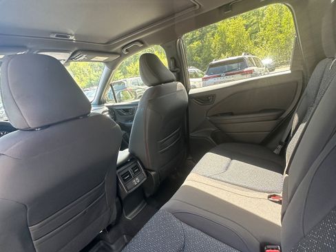 Used 2025 Subaru Forester Premium AWD/4WD image 16