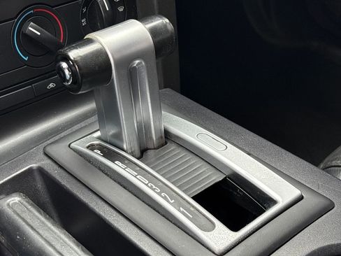 Used 2006 Ford Mustang GT image 26